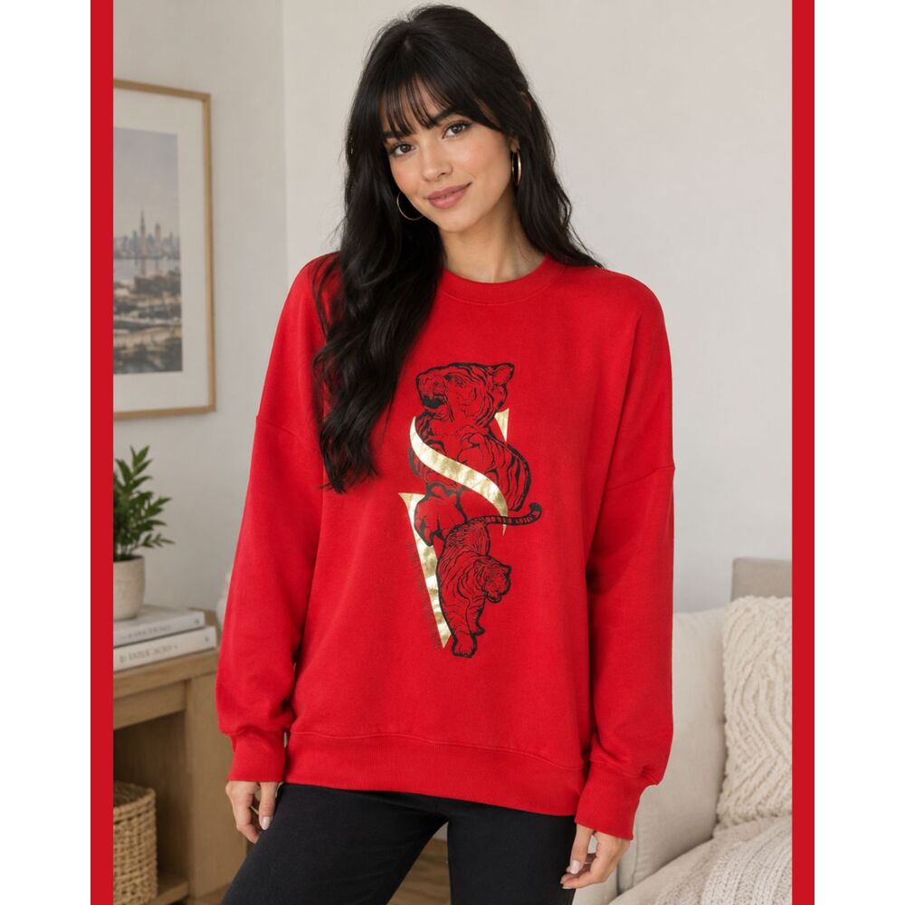 Simply Vera Vera Wang Relaxed Red Crewneck Sweatshirt with Tiger Print
